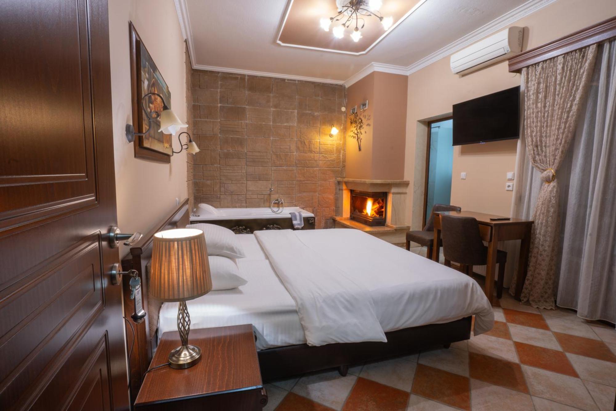 Kallinikos Guesthouse Káto Loutrákion Esterno foto